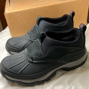 LL Bean Women’s “Storm Chaser 4” Slip-On Shoe Size 8.5 Medium Width Black